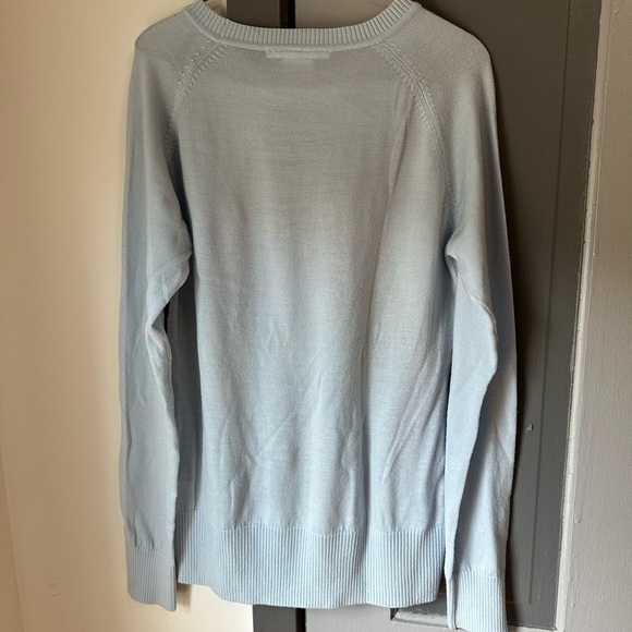 Nike Blue Crewneck Sweater with Geometric Design - Picture 2 of 4